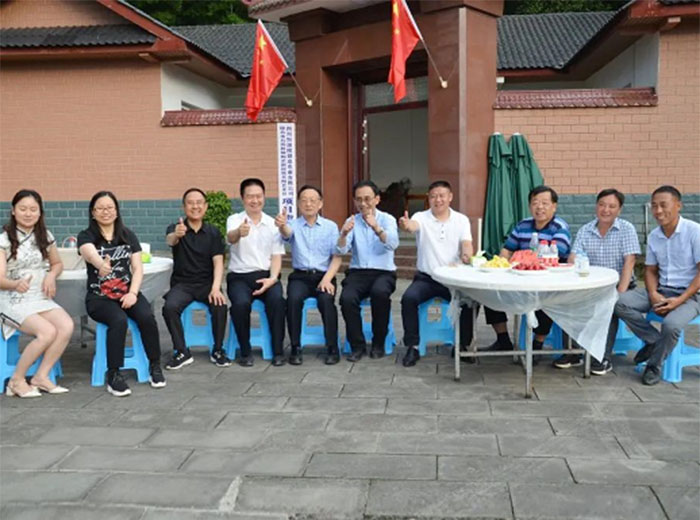 中国三农产业发展研究院专家组莅临888游戏集团大厅集团调研指导工作